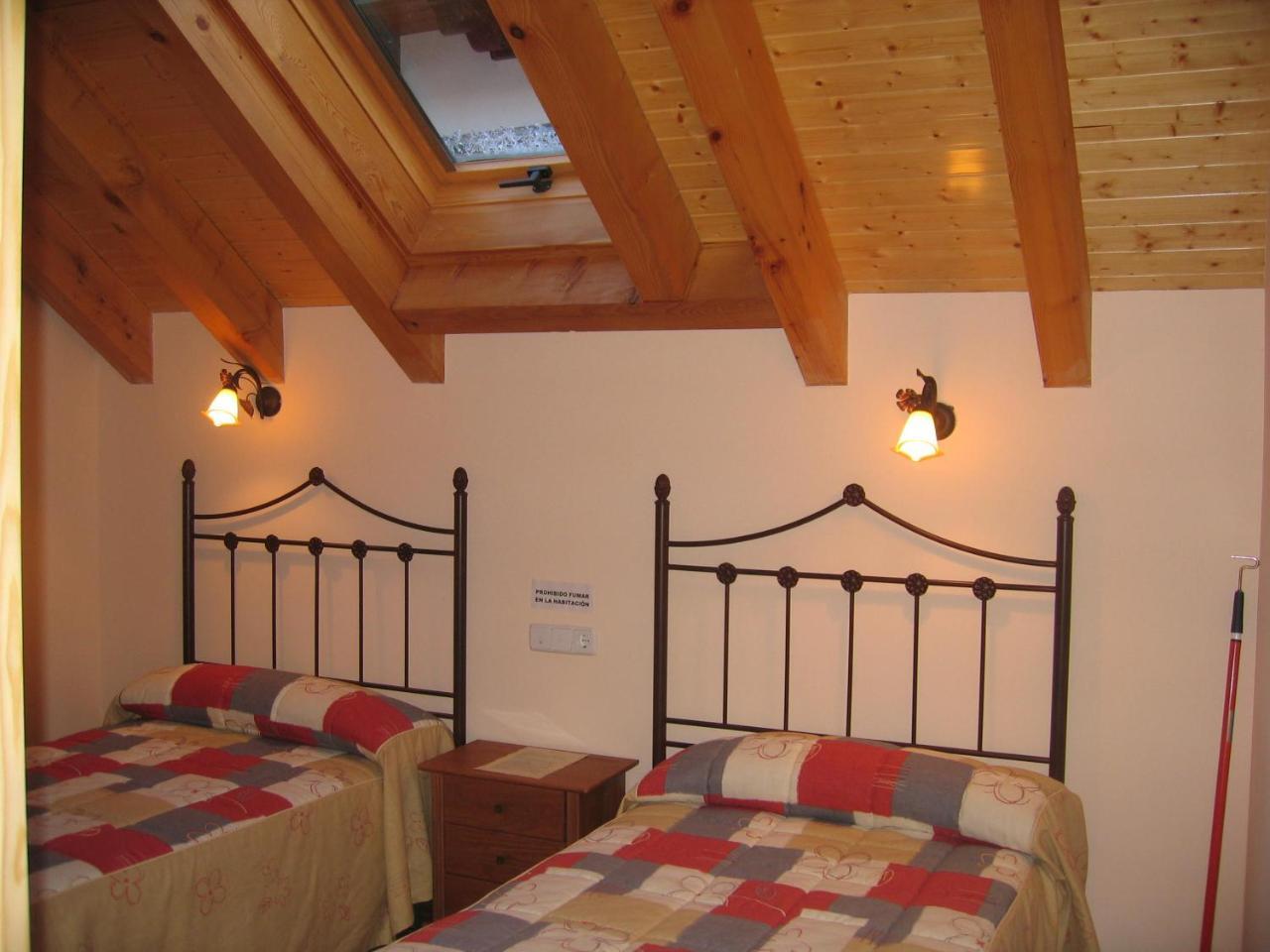 Casa Rural Ornat Etxea Vidangoz Eksteriør billede